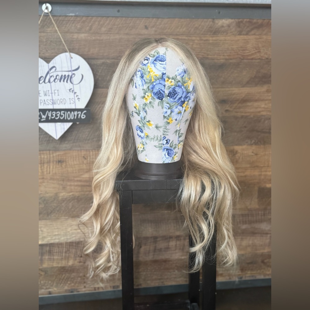 Lace wig 9*6 26inches 250 density  beautiful just like the photo - Picture 7 of 8